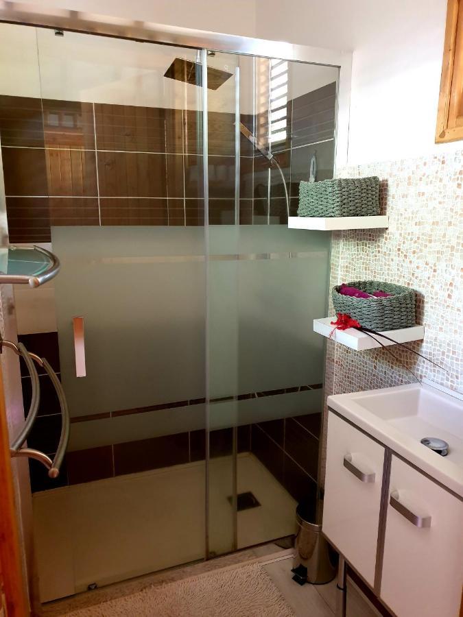Gite 4 Etoiles, La Vieille Sucrerie St Claude Guadeloupe, Jacuzzi Spa Privatif, Vue Exceptionnelle Sur La Mer Des Caraibes Basse Terre Bagian luar foto